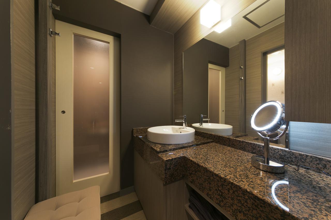 Hotel Lotus Kobe (Adults Only) Bagian luar foto